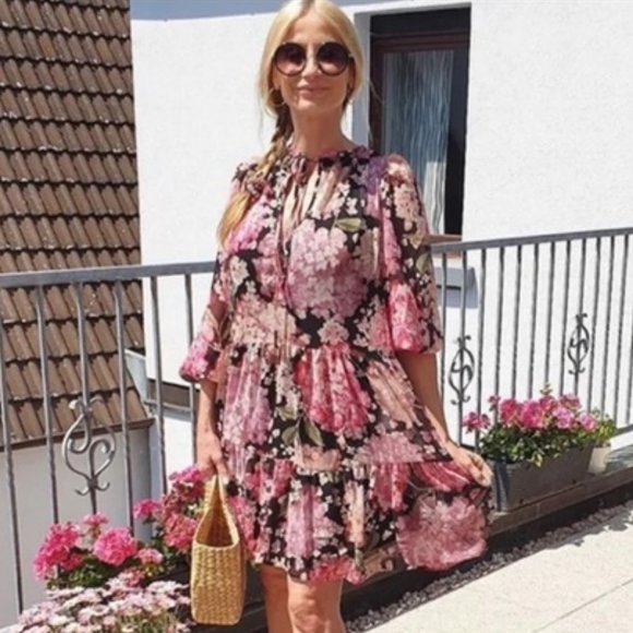 H&M Floral Chiffon Dress ✨LAST ONE*✨ - Picture 3 of 9